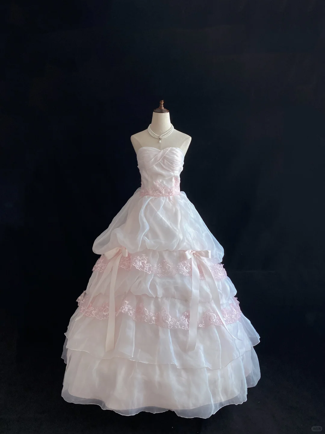 Blush Pink Strapless Elegant Romantic Gown, Cinched Waist, Voluminous Princess Skirt, Wedding Dress & Bridal Gown gh8148