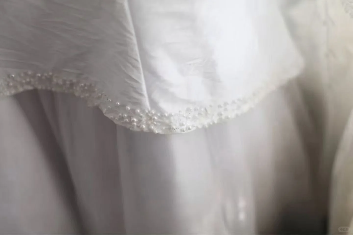 Vintage Sleeveless U‑Neck Mermaid Wedding Dress, Lace Inner V‑Neck Ruched Wrap Waist Tiered Tulle Layered Bridal Gown gh9113