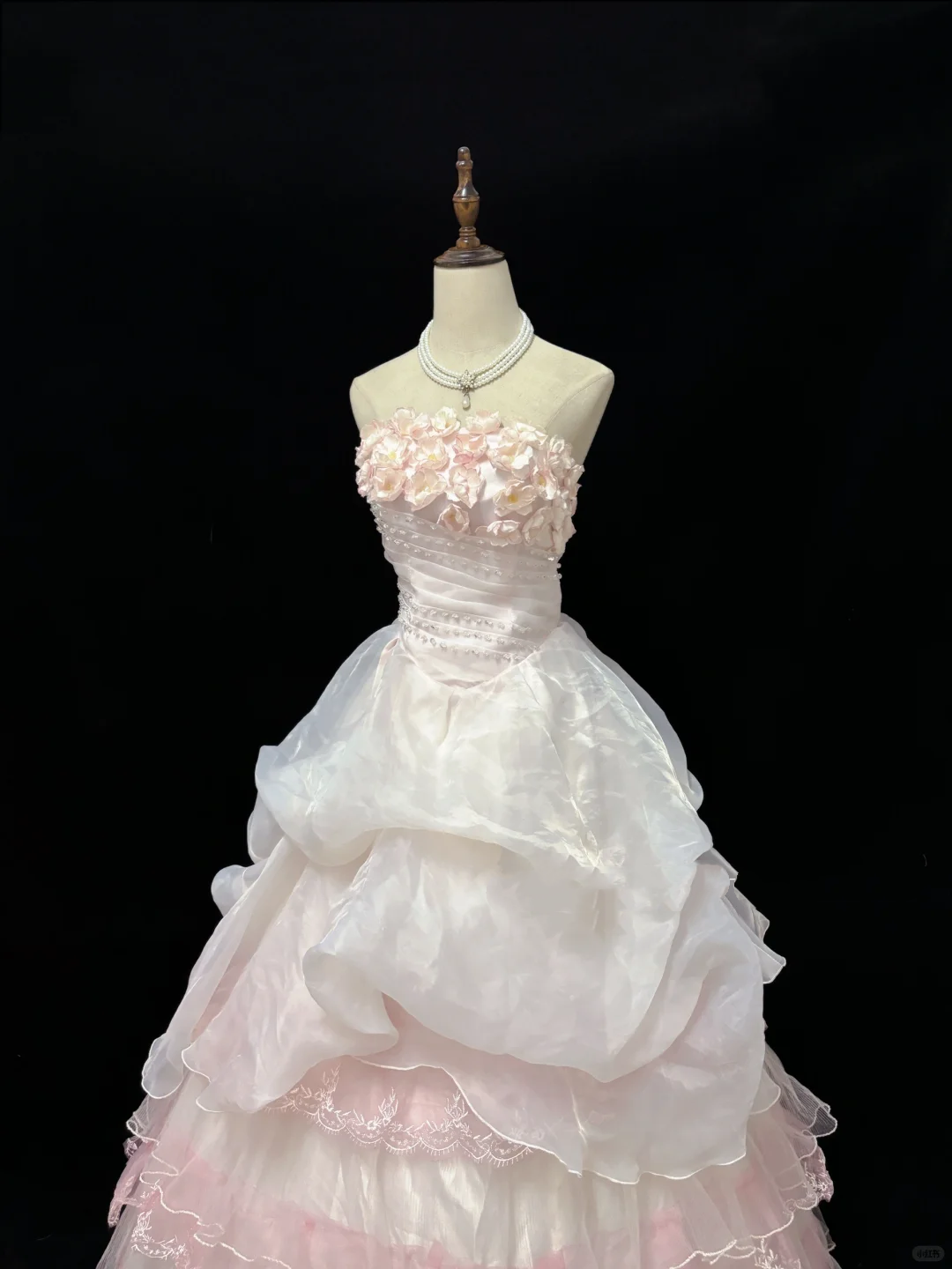 Blush Pink Strapless with Floral Details, Cinched Waist, Voluminous Tiered Princess Skirt Long Romantic Dress, Wedding Gown gh8065