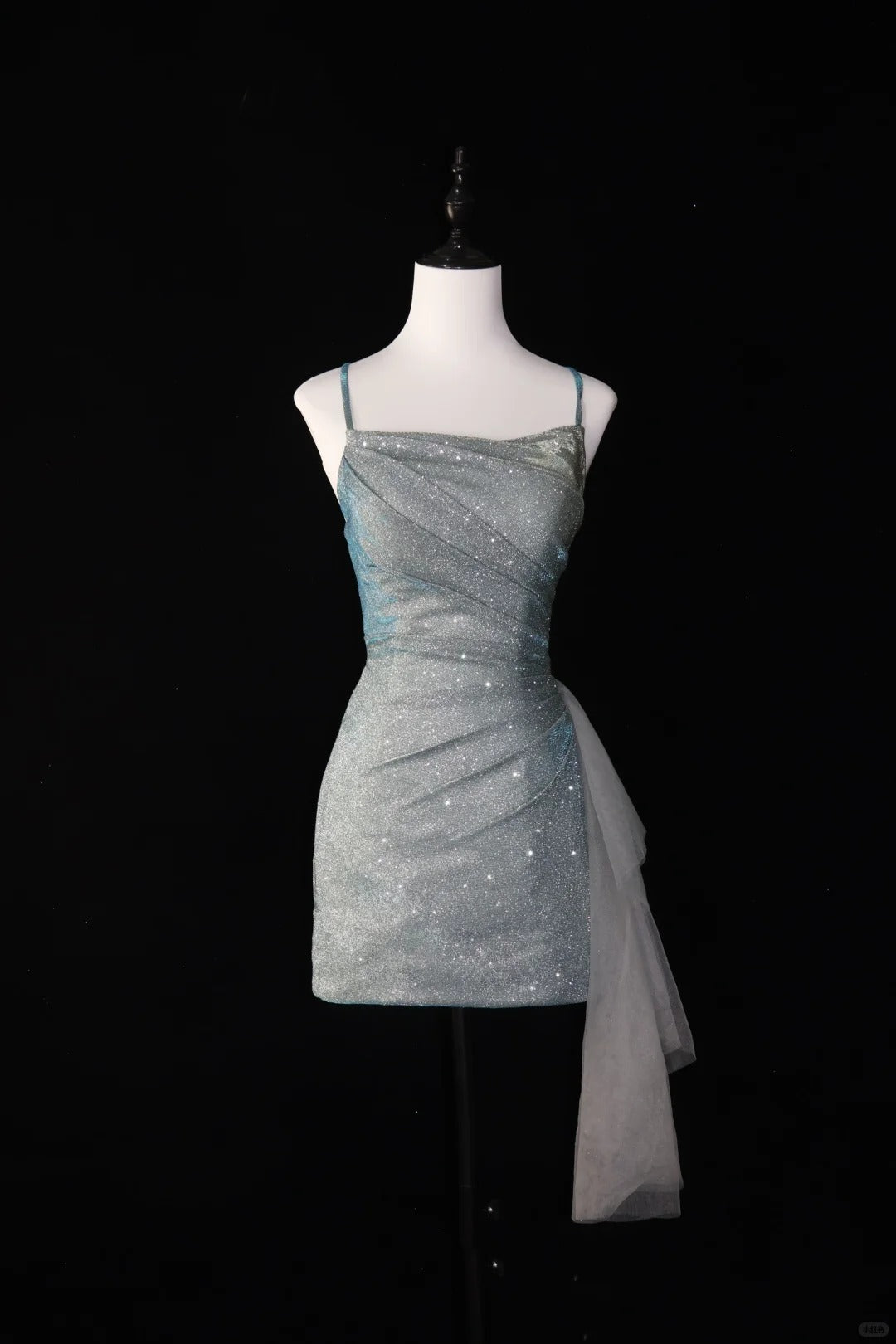 Silbernes funkelndes Homecoming-Kleid, rückenfrei, kurzes Ballkleid, Abendkleid, Partykleid, gh4541