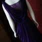 Robe de soirée longue convertible en satin violet foncé à col en V avec détail de fleur en cristal gh6743