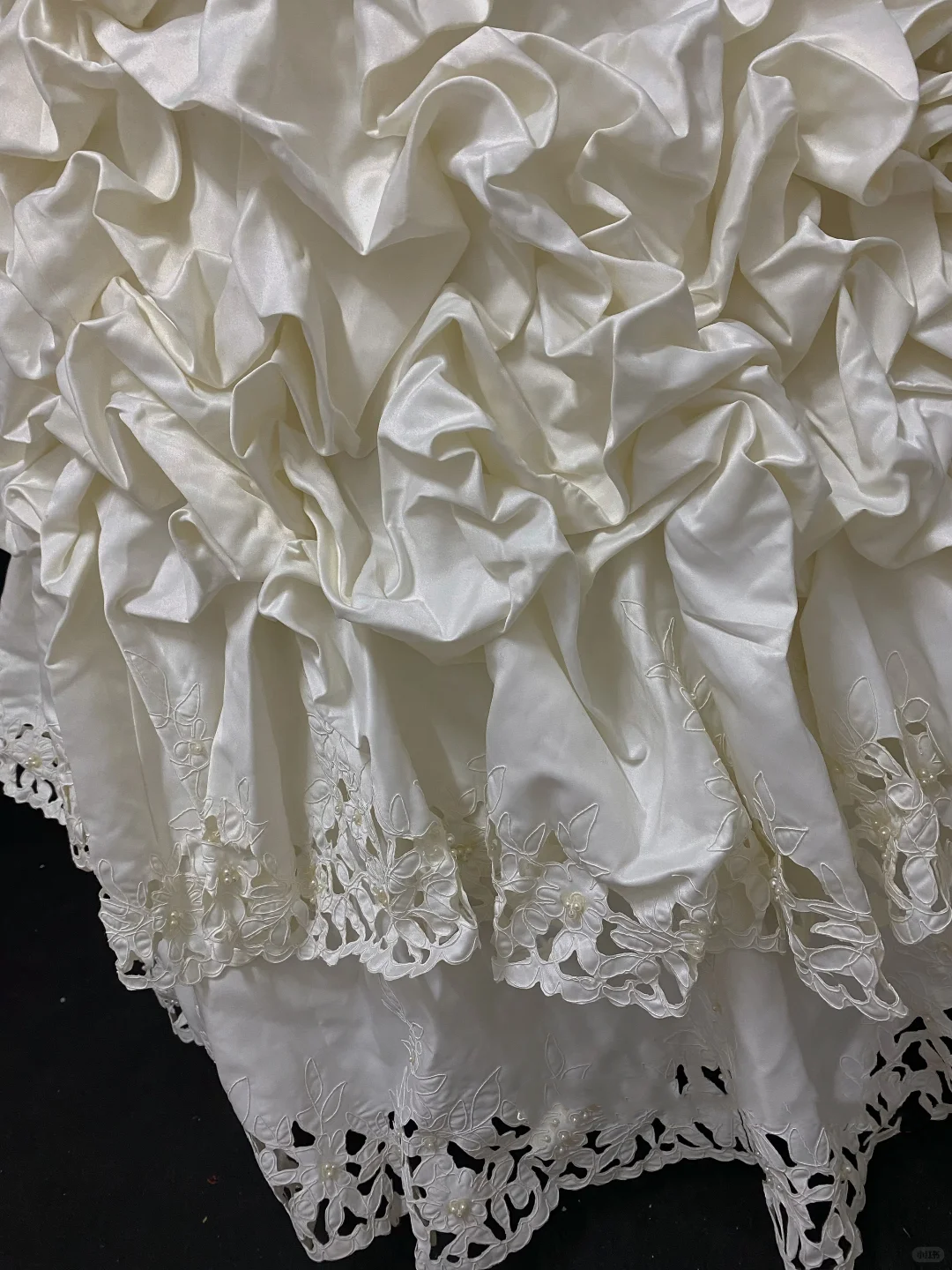 Off White Strapless Romantic Gown, Lace Fabric, Cinched Waist, Voluminous Tiered Skirt with Lace Trim, Wedding Gown gh8105
