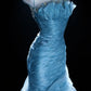 Eisblaues Geheimnis – Elegantes Meerjungfrauenkleid mit Spaghettiträgern, Perlenbesatz und Raffungen, Tüllschleppe. gh7088