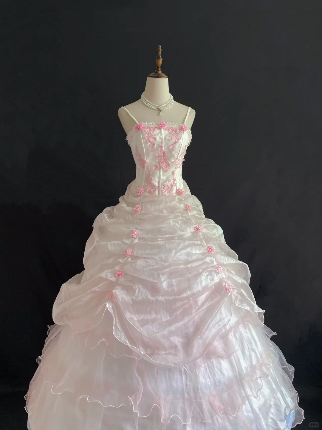 Blush Pink Spaghetti Strap Embroidered Romantic Gown, Fitted Waist, Voluminous Princess Skirt, Wedding Dress & Bridal Gown gh8263
