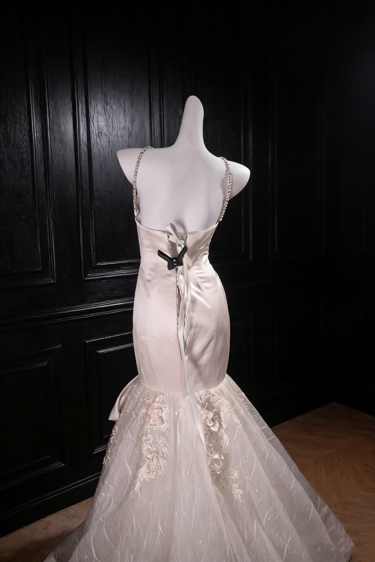 Robe longue sirène sans bretelles à bretelles diamant, couleur champagne, motif floral doux, réf. gh6924