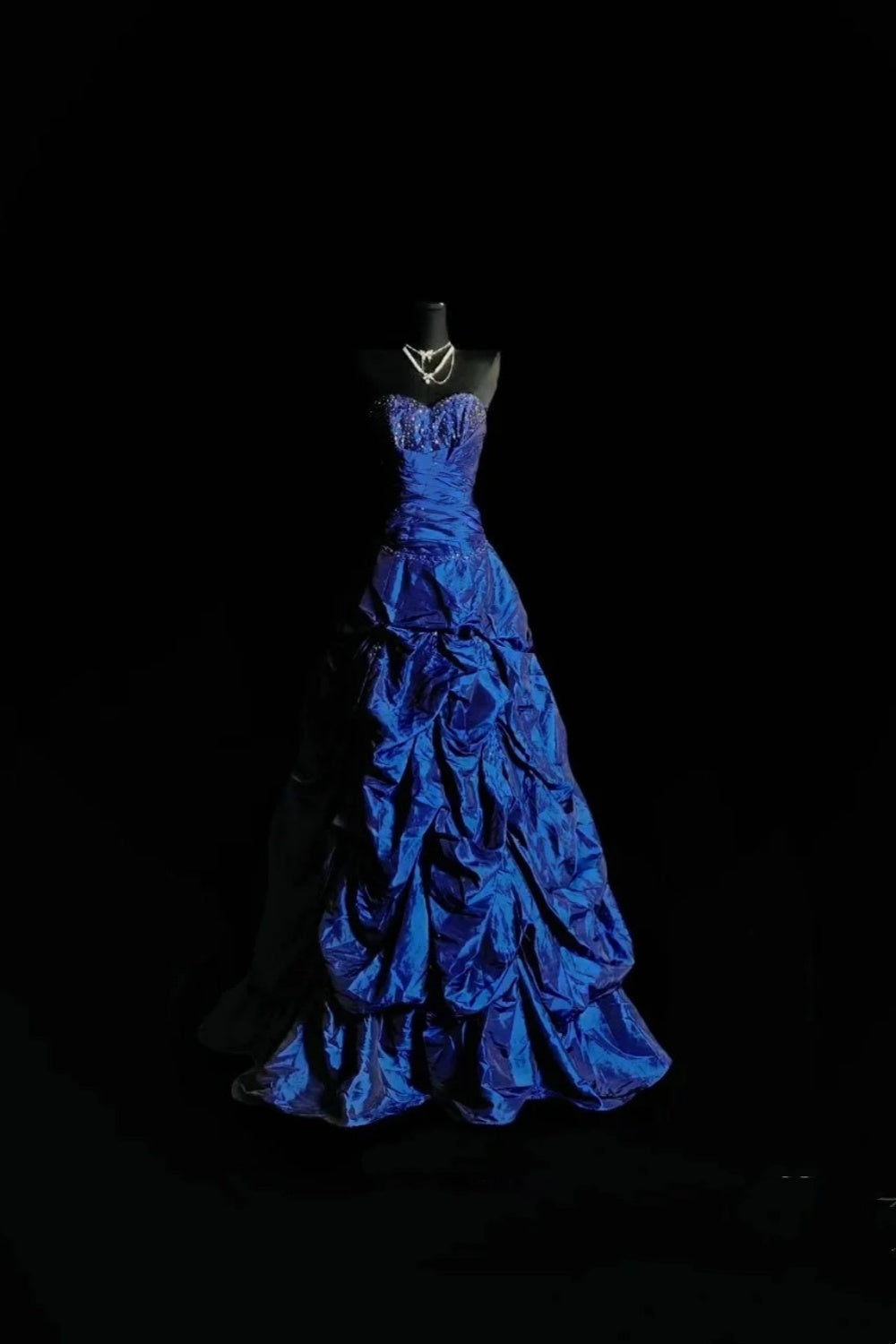 Robe de bal bustier ornée de perles Princesse Saphir, robe de soirée bleu royal gh7067