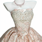 Rosa-goldenes, trägerloses Mini-Ballkleid mit Schmetterlings- und Federbesatz sowie Perlenstickerei gh6922