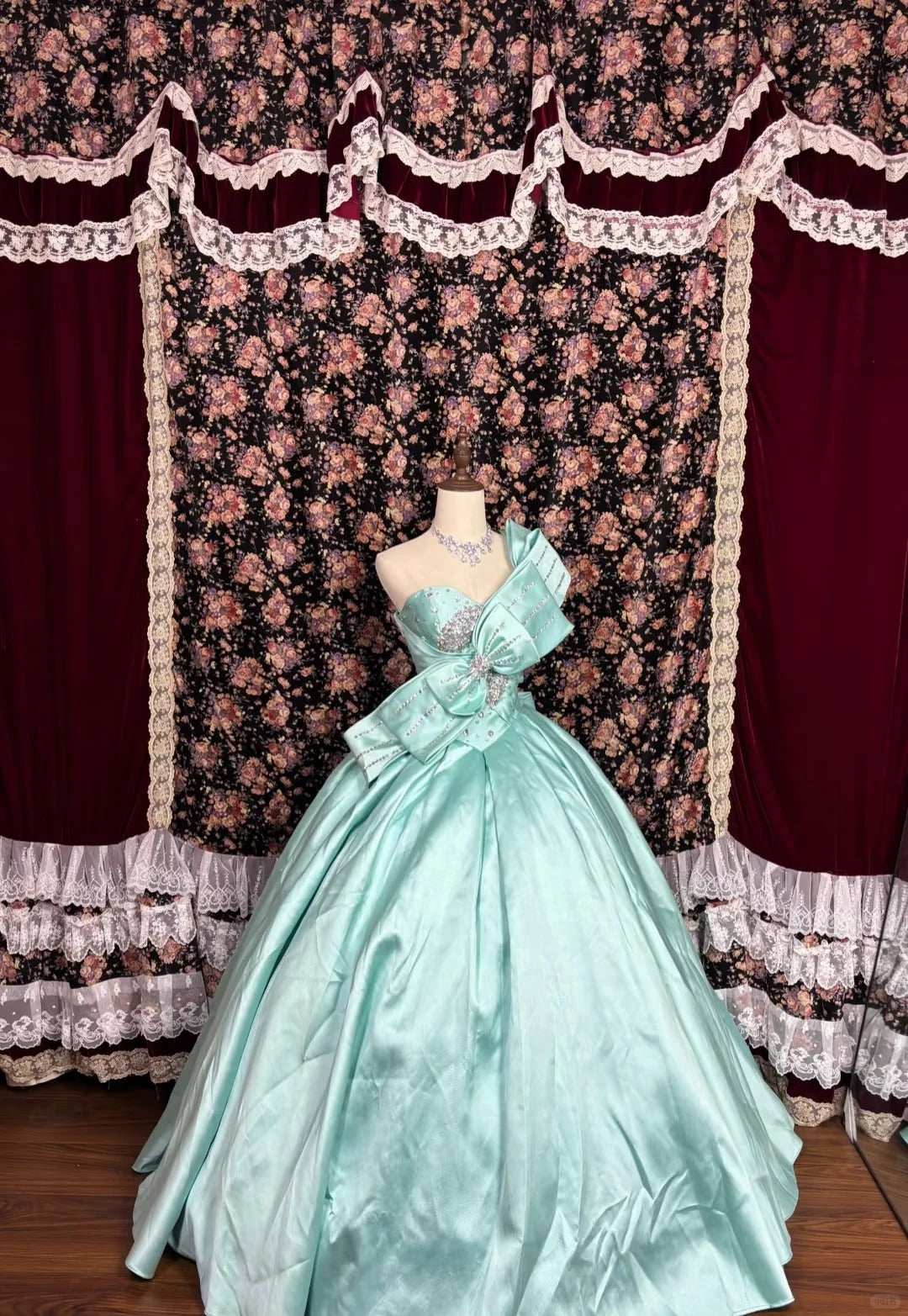 Blaues langes Satin-Ballkleid mit Strasssteinen, Abendkleid, Abschlusskleid, Zeremoniekleid für Erwachsene, gh4766