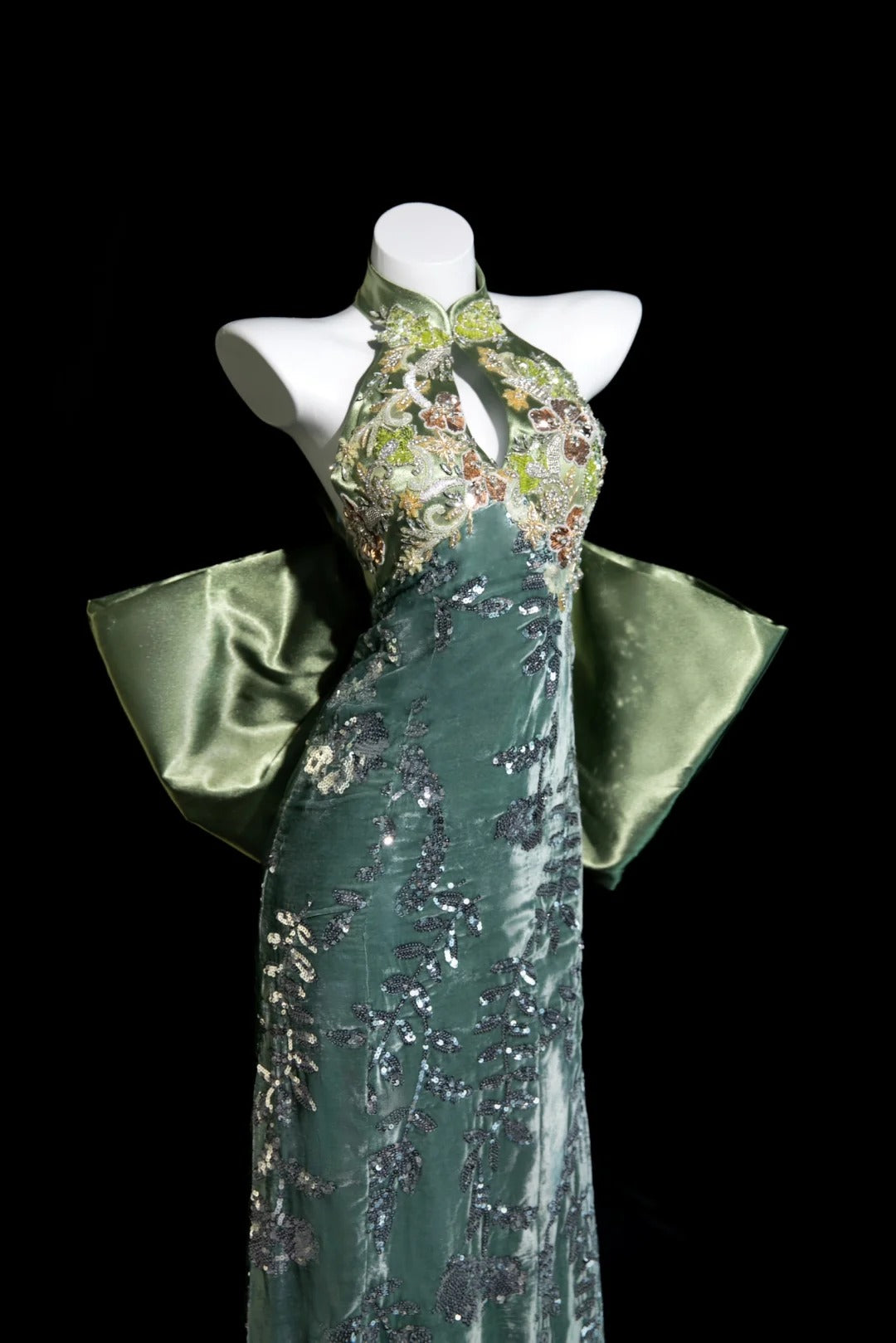 Grün Elegant Exquisite Perlen Pailletten Lange Satin Meerjungfrau Cheongsam Ballkleid Abendkleid Brautkleid Partykleid gh4132