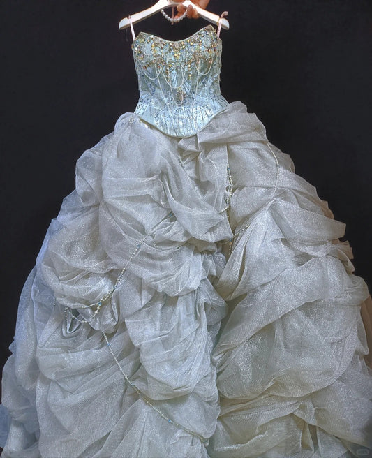 Girlhomeshops - Graublaues, wunderschönes, goldenes Perlenbesatz, modisches und elegantes, langes, mehrlagiges Prinzessinnen-Ballkleid aus Tüll gh5325