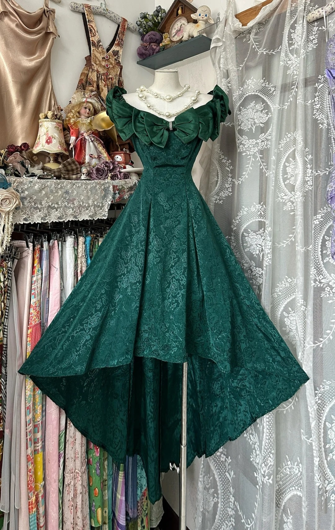 Girlhomeshops - Robe longue vert foncé en dentelle jacquard avec nœud et épaules dénudées gh5895
