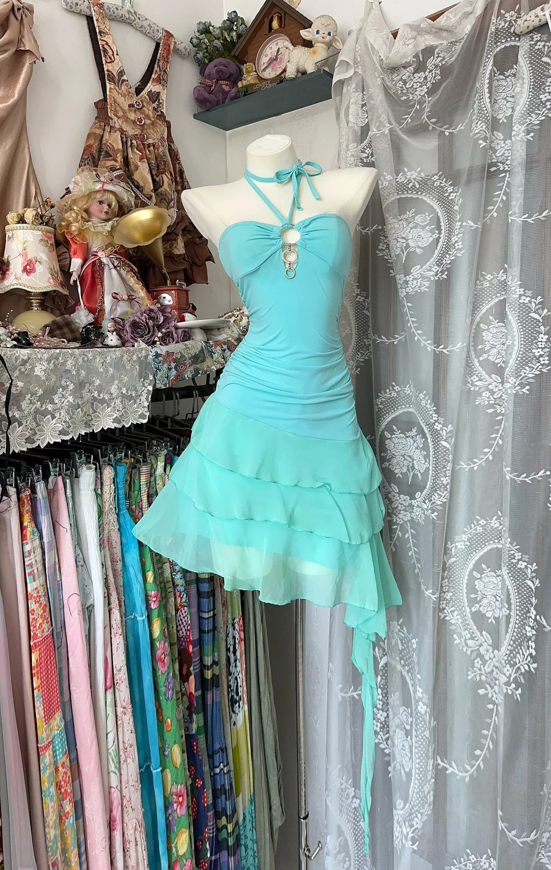 Robe de soirée courte élégante en mousseline de soie bleu clair à volants, style vintage, gh4776