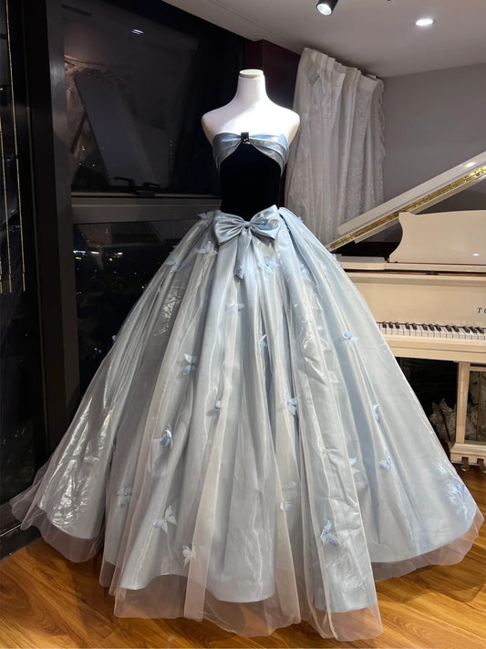 Robe de princesse féerique bleu glacier avec papillons qui font battre le cœur 🦋 gh6730