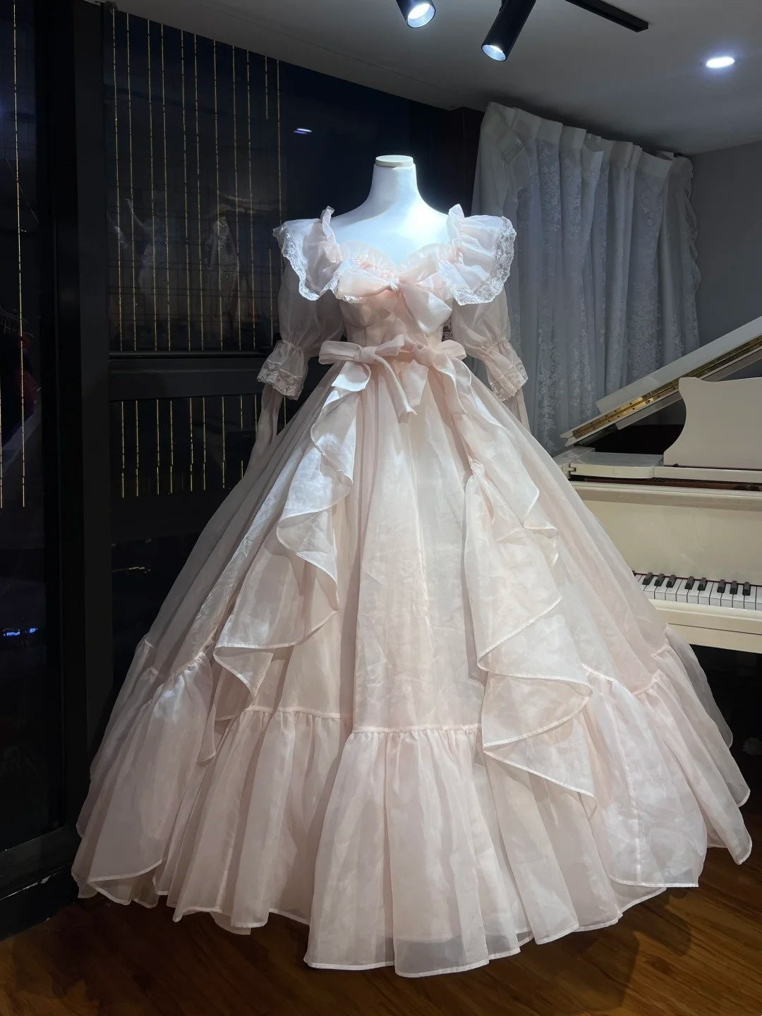 Geburtstagskleider für alle 👗 Die Runaway Princess Geburtstagskleider-Serie – Mit einem dieser Kleider fühlst du dich sofort wie eine Prinzessin! gh6723