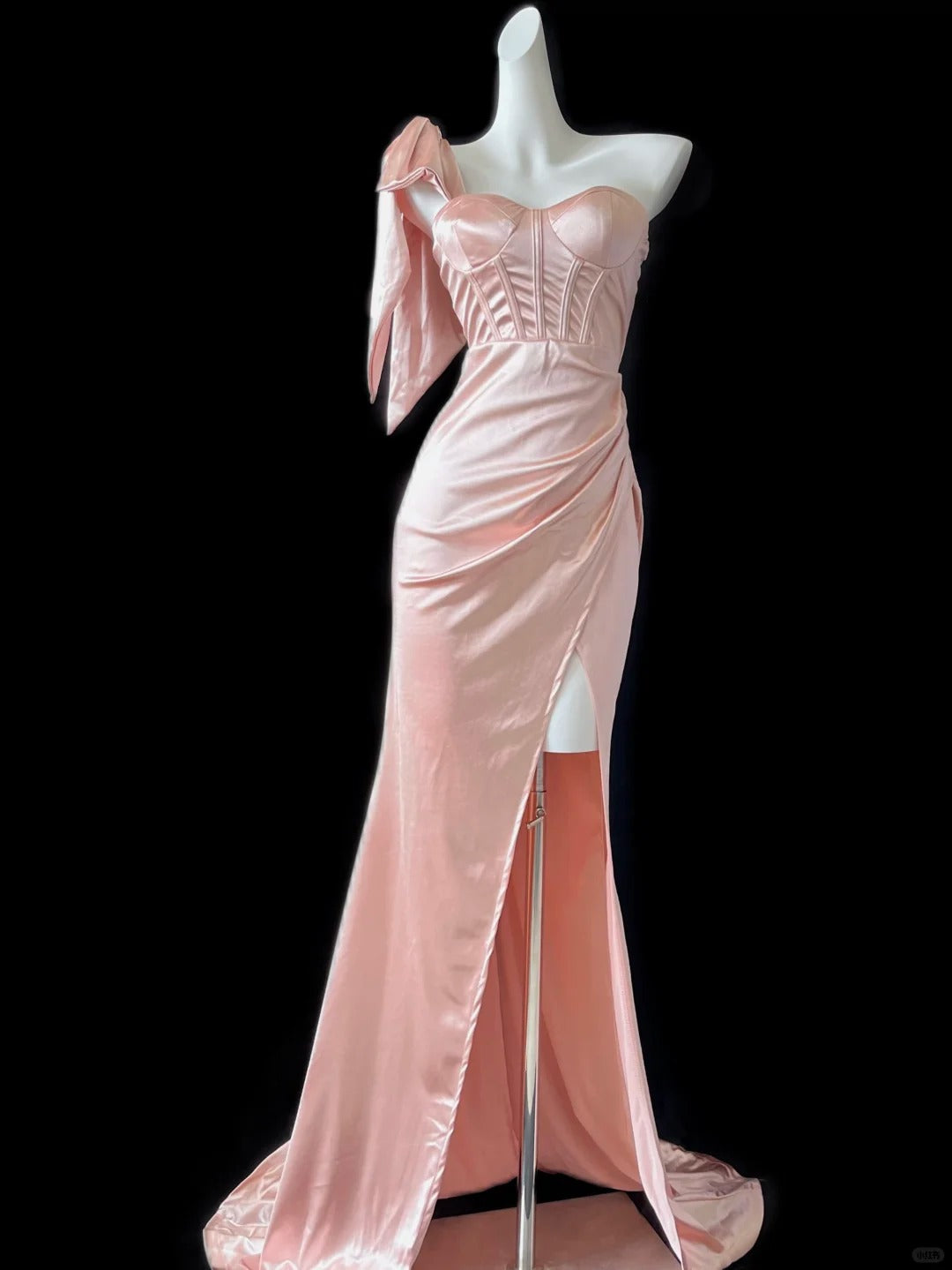 Grün/blau/rosa schlichte Mode elegant herzförmiger Ausschnitt eine Schulter lange Satin sexy Schlitz bodenlangen Ballkleid Abendkleid Ballkleid gh4072