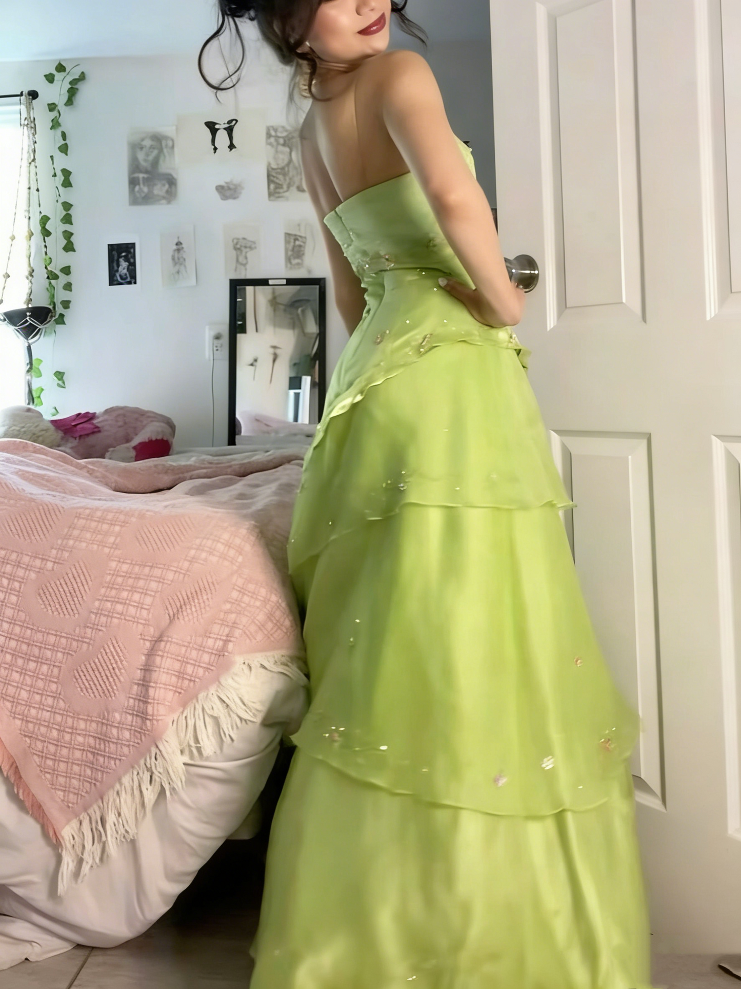 Langes, grünes Tüllkleid mit Blumenmuster gh6856