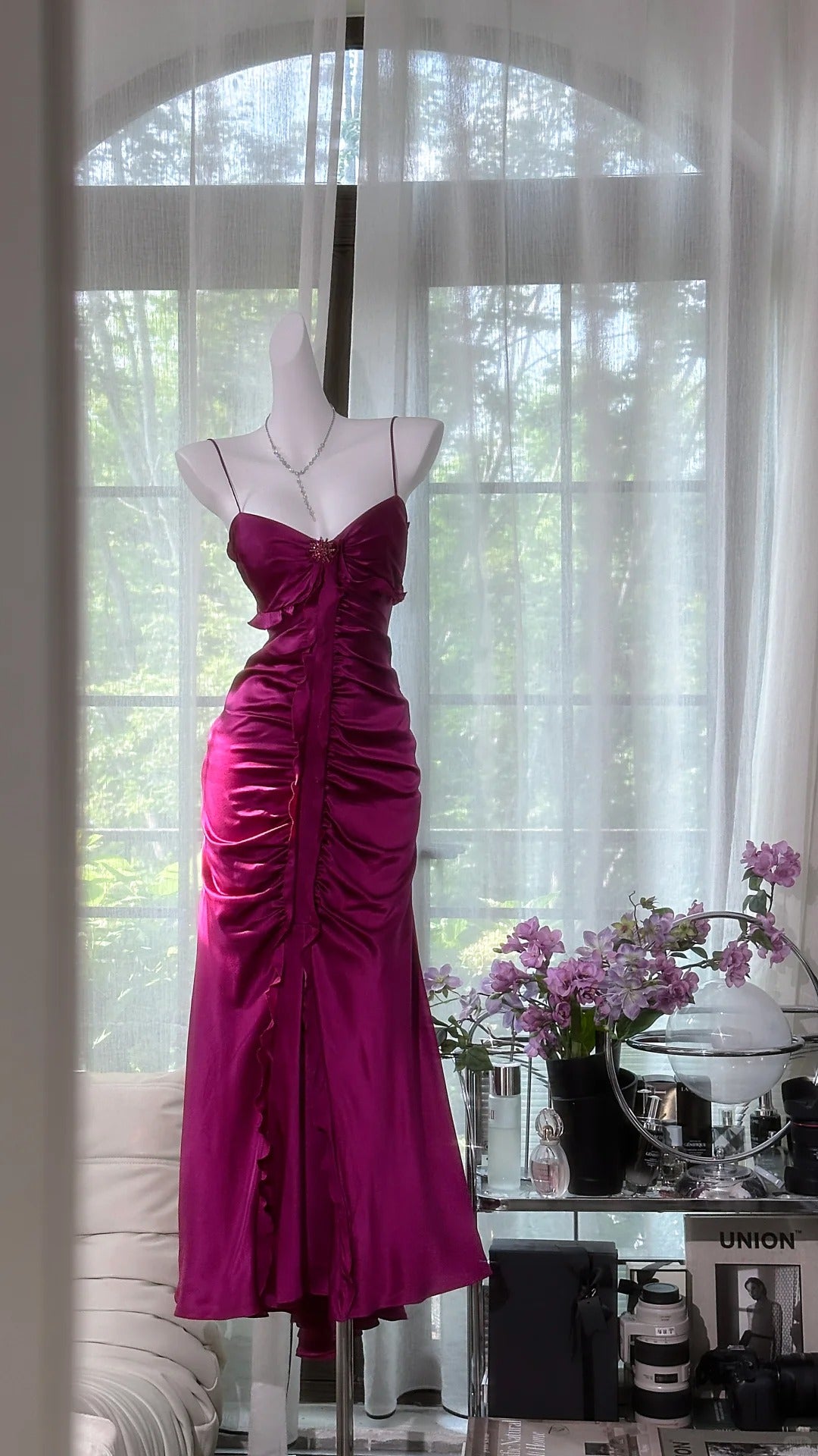 Girlhomeshops-Dunkelrosa schlichtes, modisches, elegantes, langes Satin-Ballkleid, Abendkleid, Partykleid, gh5163