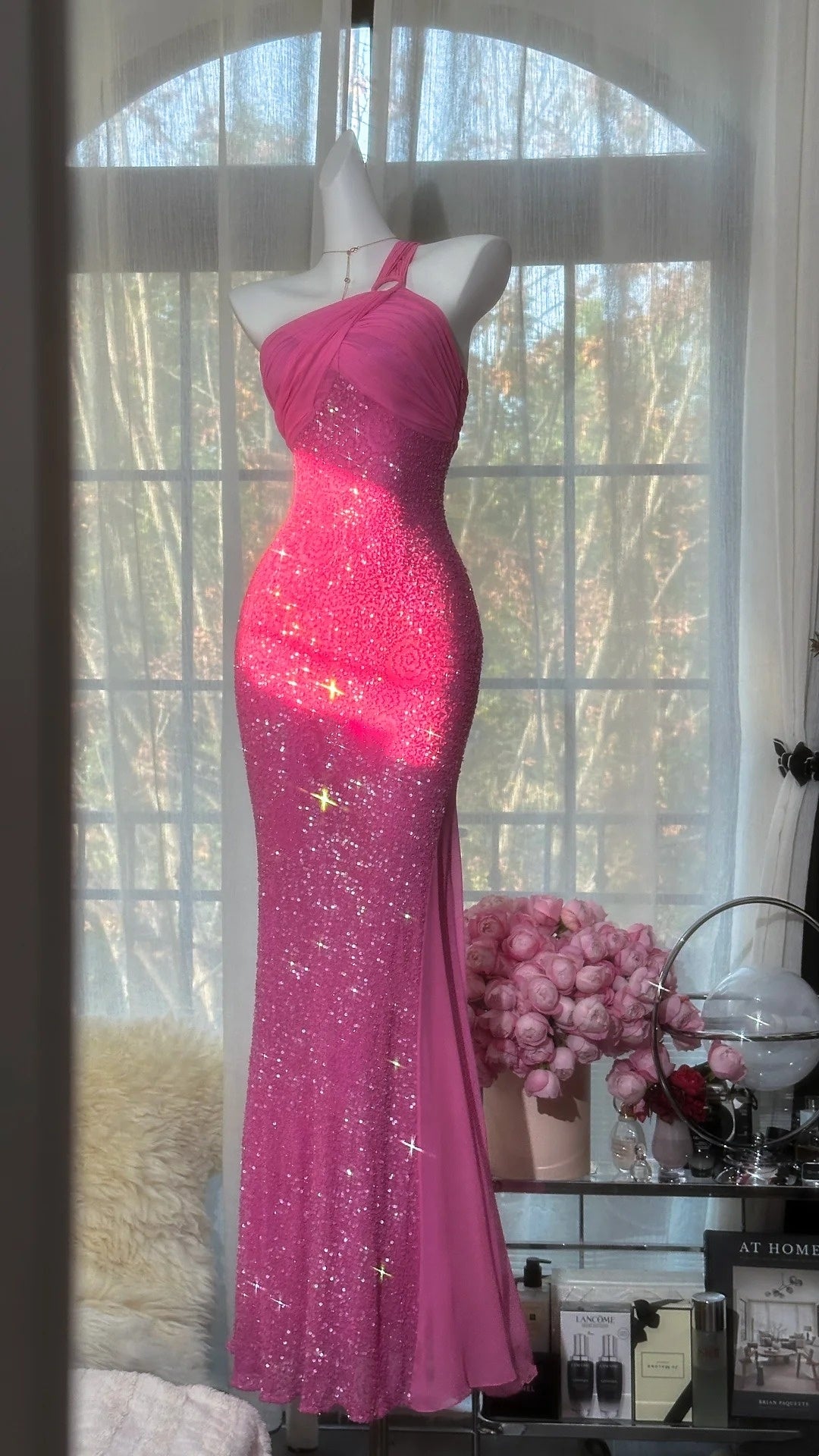 Robe longue en mousseline rose romantique féerique ornée de perles exquises, idéale pour un rendez-vous ou une soirée (gh6911)