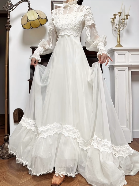 Ivory Vintage Tulle Wedding Gown, Ruffled High Neck, Lace‑Inset Sheer Lantern Long Sleeves, Lace Appliqués Empire Waist, Flowy Tulle Full‑Length Skirt, Double‑Layer Lace Ruffled Hem, Bridal Prom Dress gh8762