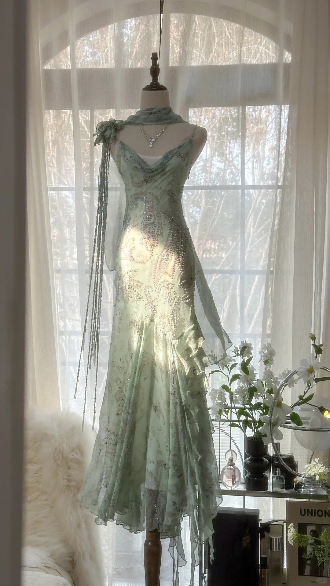 Mintgrün Romantische Mode Elegante Exquisite Perlen Spaghetti-Trägern Lange Tüll Chiffon Rüschen Ballkleid Abendkleid Partykleid gh4058