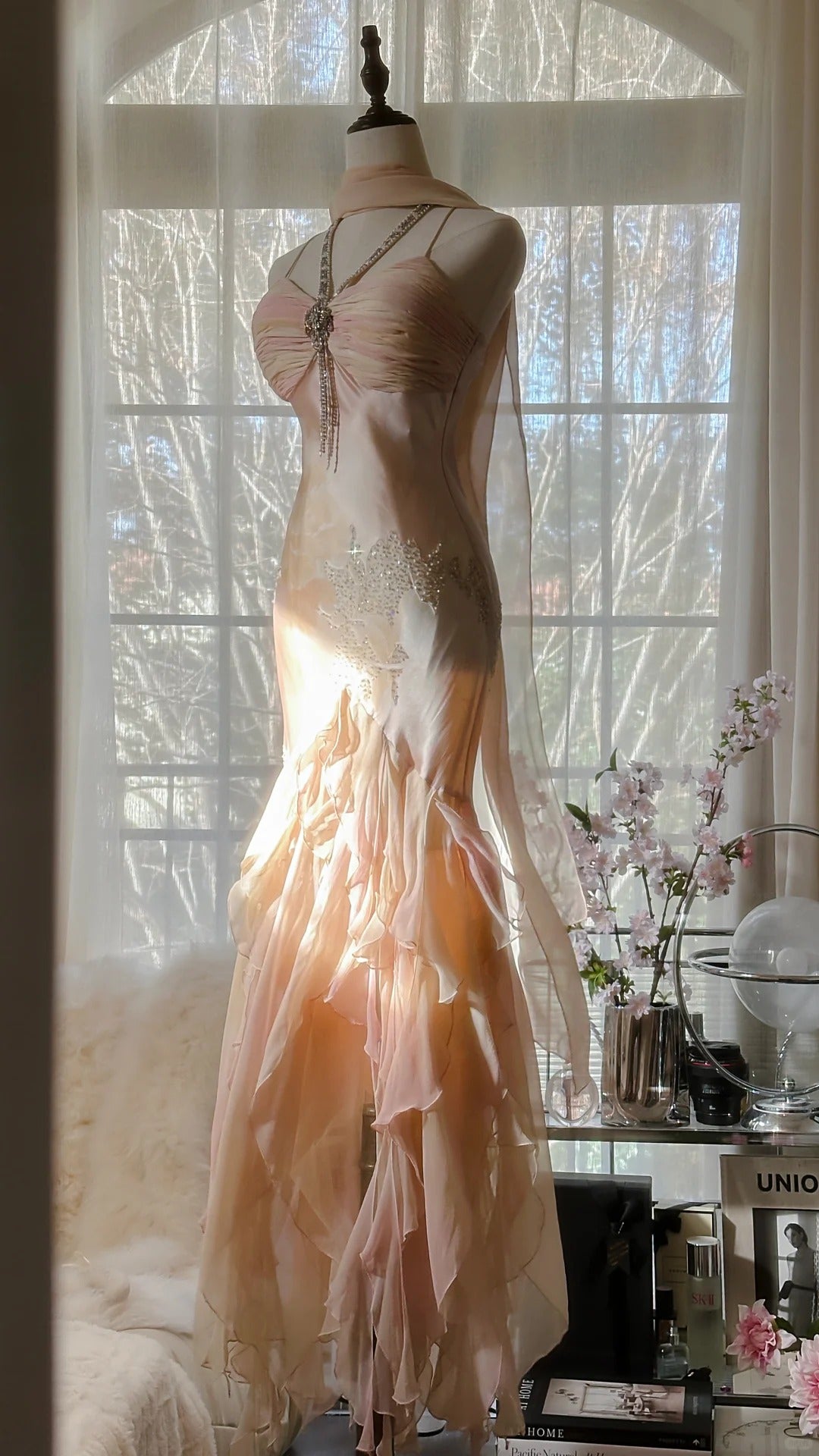 Hellrosa Wunderschönes, exquisites Perlenbesetztes Spaghettiträger-Lang-Chiffon-Satin-Ballkleid-Abendkleid für Geburtstage/Feiertagspartys Ballkleid gh4064