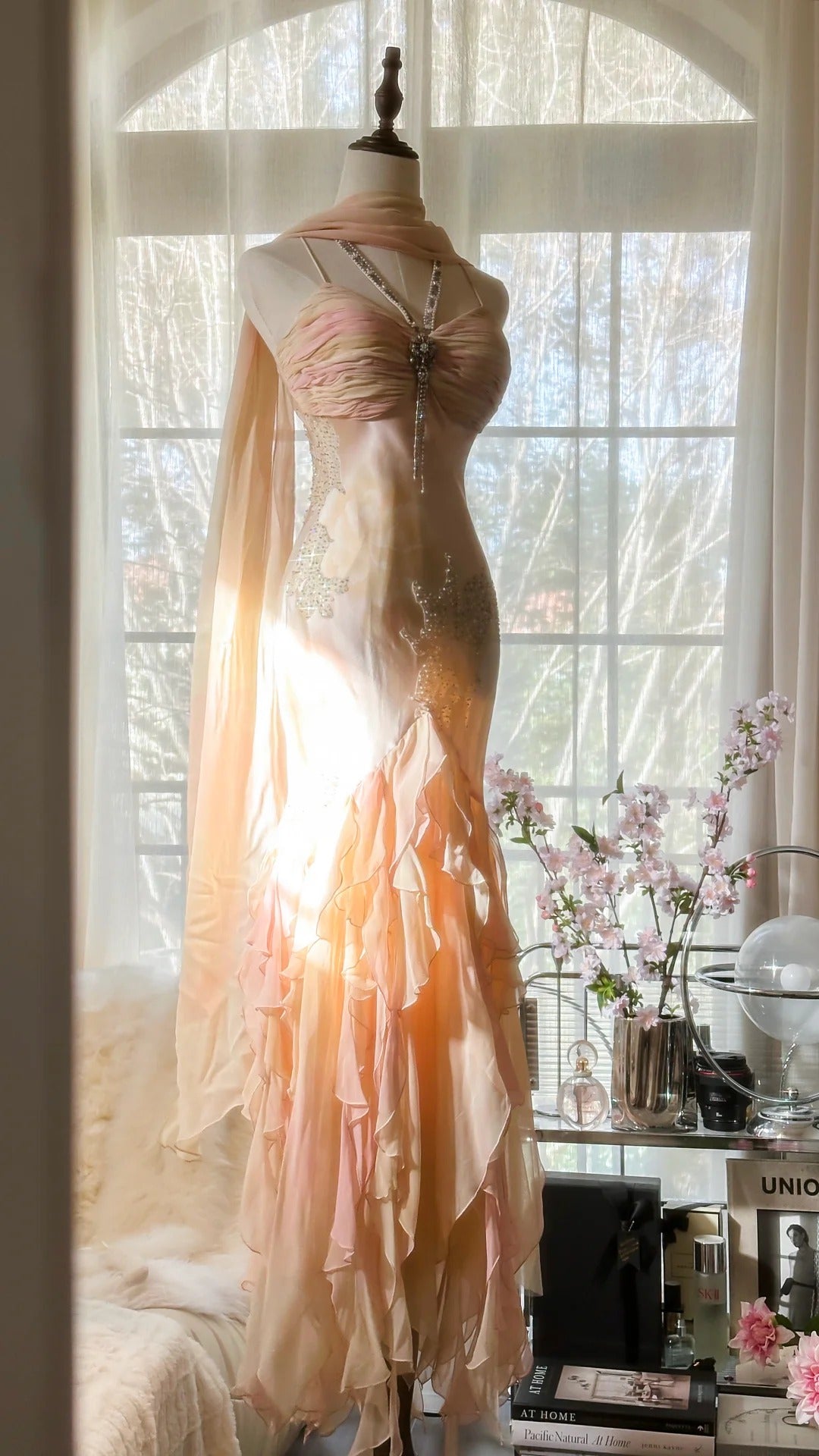 Hellrosa Wunderschönes, exquisites Perlenbesetztes Spaghettiträger-Lang-Chiffon-Satin-Ballkleid-Abendkleid für Geburtstage/Feiertagspartys Ballkleid gh4064