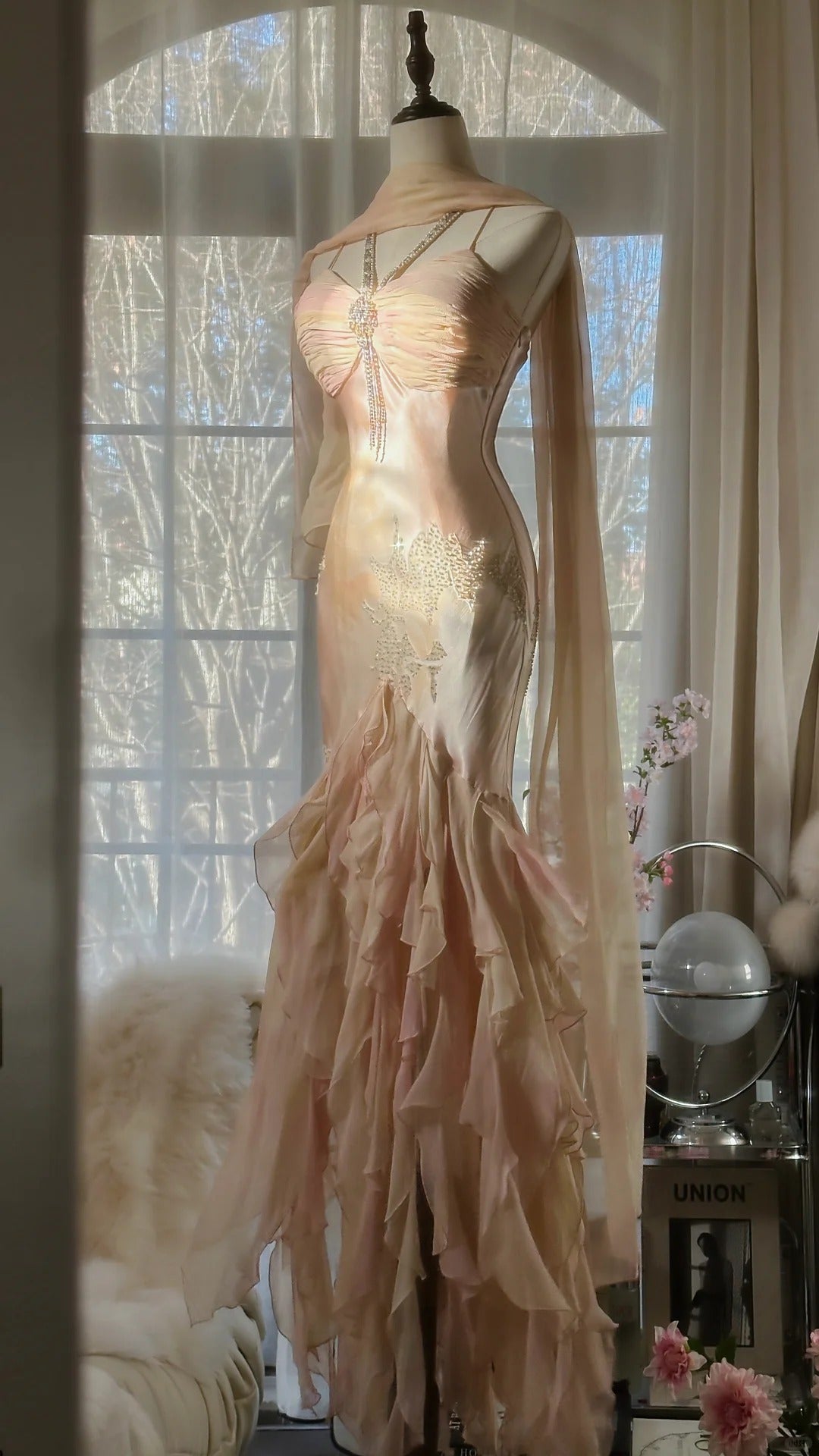 Hellrosa Wunderschönes, exquisites Perlenbesetztes Spaghettiträger-Lang-Chiffon-Satin-Ballkleid-Abendkleid für Geburtstage/Feiertagspartys Ballkleid gh4064