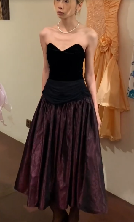 Strapless Sweetheart Velvet Evening Dress, Draped Waist Shiny Burgundy A-line Midi Skirt Vintage Formal Gown gh9891