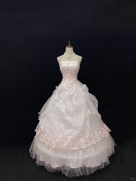 Blush Pink Strapless Vintage Romantic Gown, Cinched Waist, Voluminous Skirt With Lace Trim, Wedding Dress & Bridal Gown gh8151