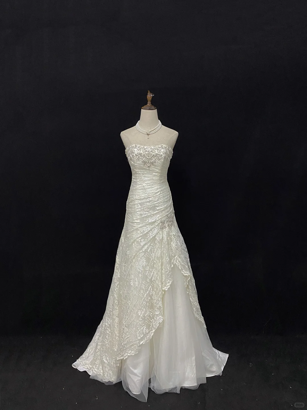 Off White Strapless Elegant Long Romantic Gown, Beaded Decoration, Cinched Slim Waist, Wedding Dress & Bridal Gown gh8106