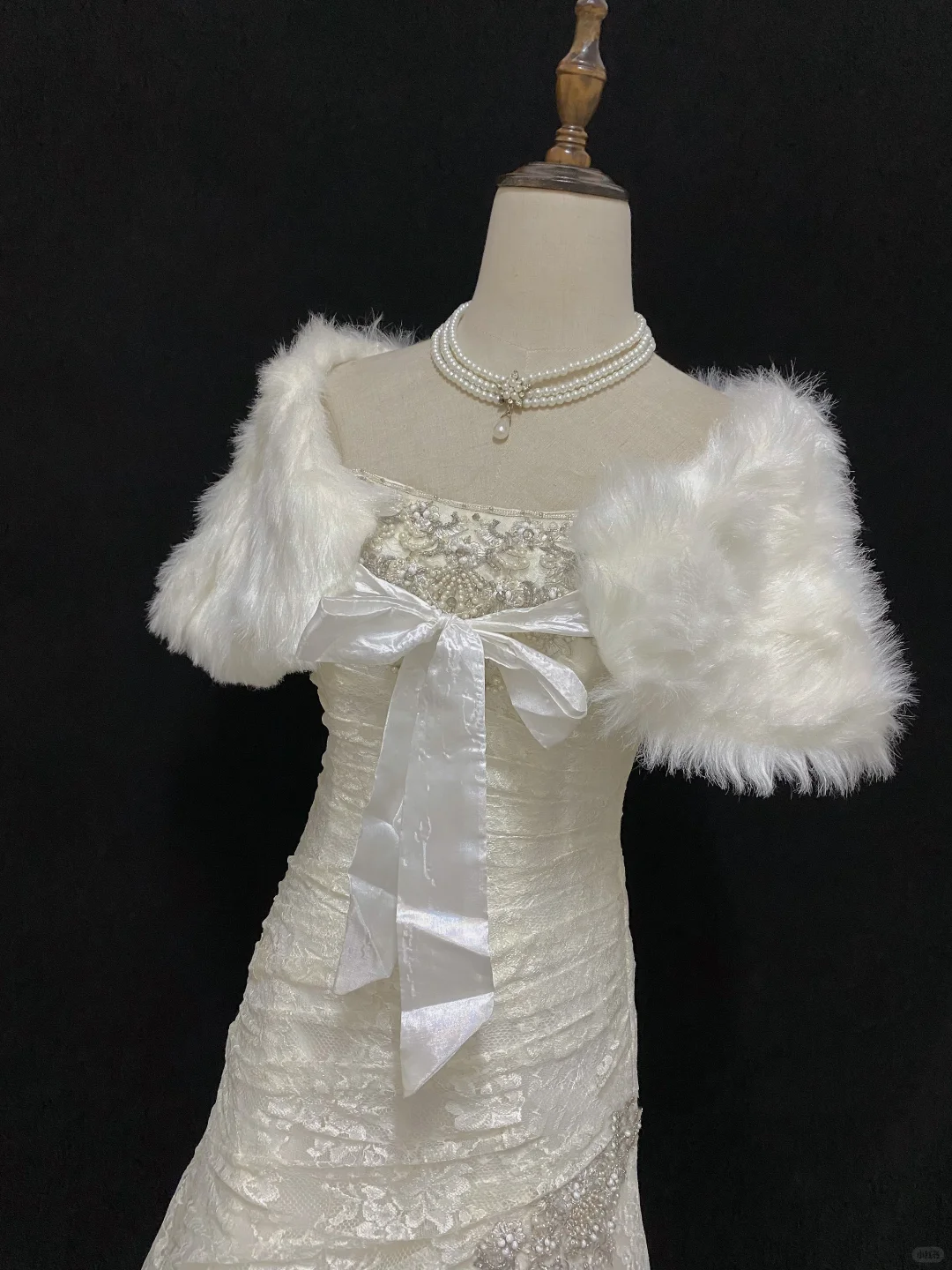 Off White Strapless Elegant Long Romantic Gown, Beaded Decoration, Cinched Slim Waist, Wedding Dress & Bridal Gown gh8106