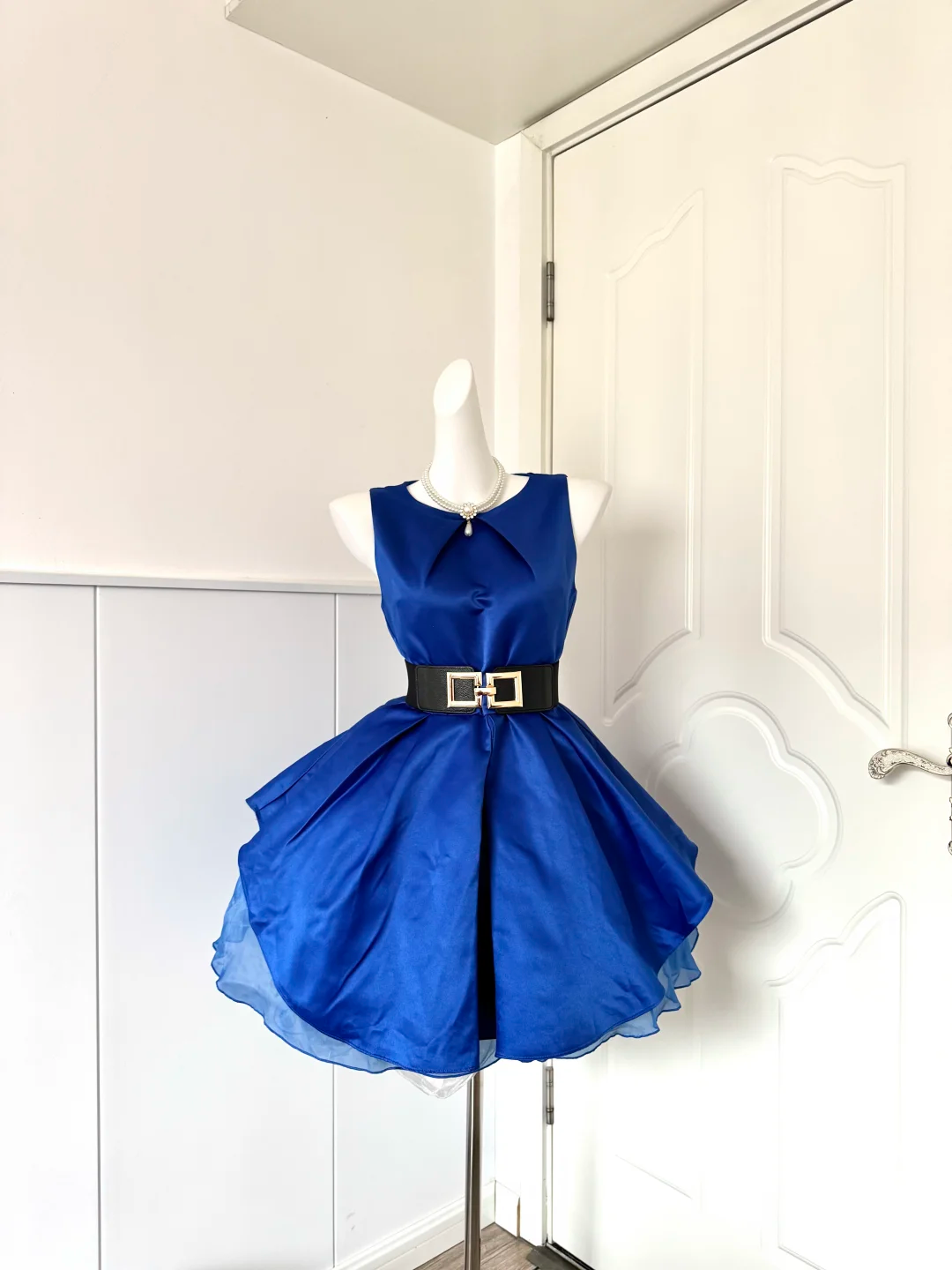 Women Royal Blue Homecoming Dress, Sleeveless Fold‑Over Round Collar, Black Wide Sash With Double Gold Square Buckle, High Waist Voluminous Satin Mini Dress With Tulle Inner Layer For Party gh9243