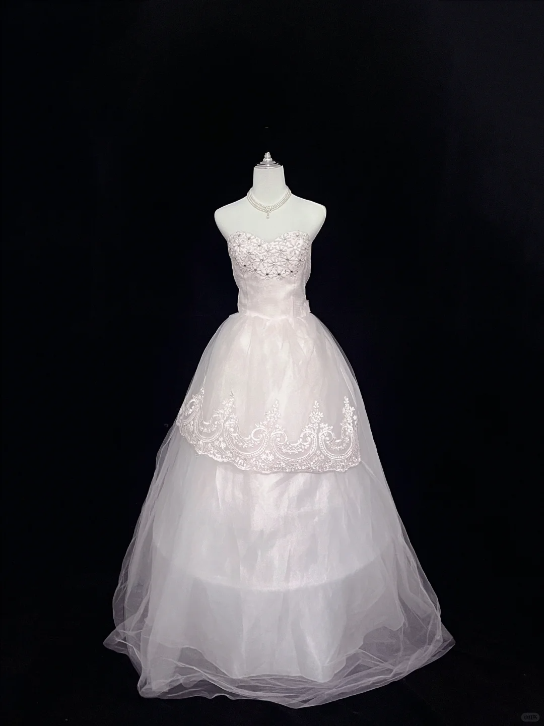 Blush Pink Strapless with Rhinestones, Cinched Waist, Voluminous Princess Skirt Vintage Luxury Romantic Dress, Wedding Gown gh8068