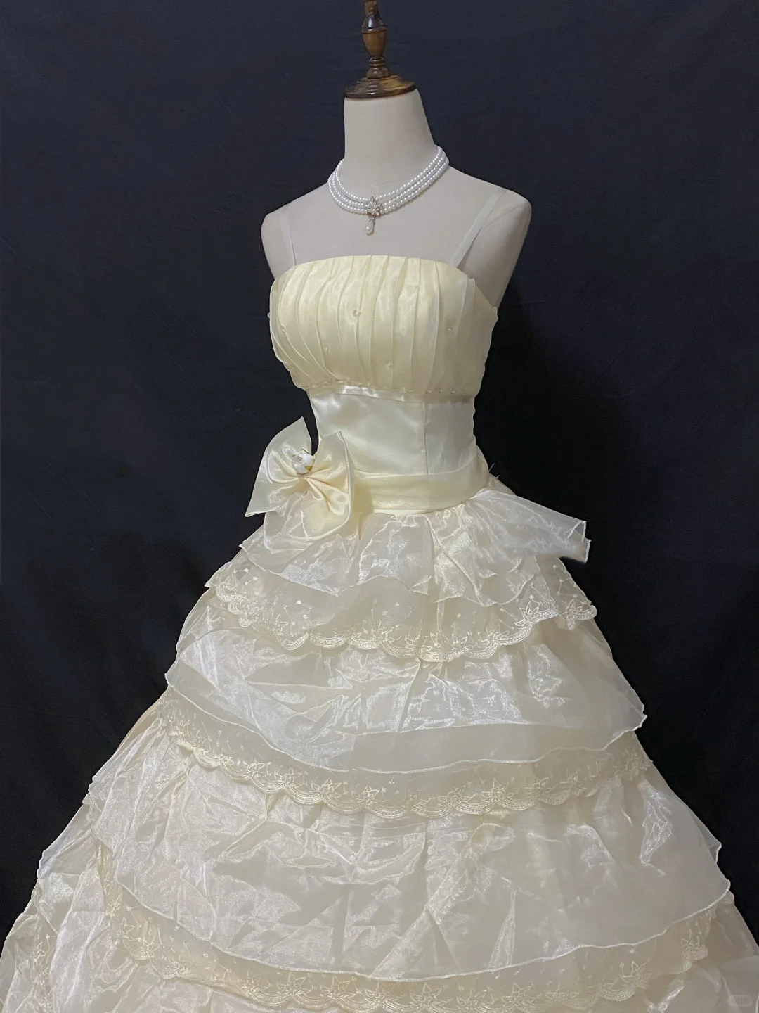 Butter Yellow Spaghetti Strap Romantic Gown, Cinched Waist, Voluminous Princess Skirt, Wedding Dress & Bridal Gown gh8237