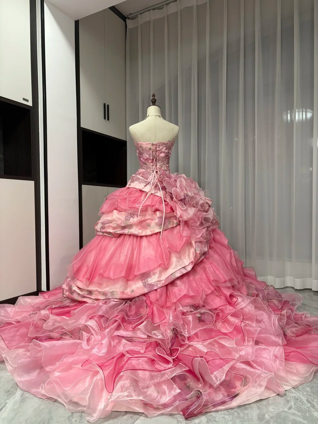 Rosa Blumen Perlen Langes Tüll Ballkleid 16. Geburtstagskleid Quinceanera Kleid gh4736