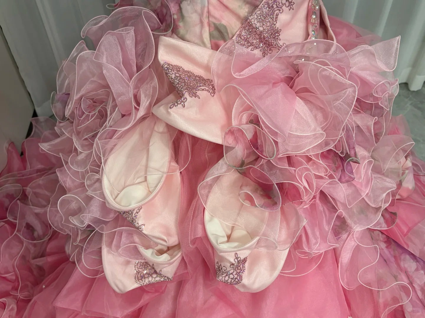 Rosa Blumen Perlen Langes Tüll Ballkleid 16. Geburtstagskleid Quinceanera Kleid gh4736