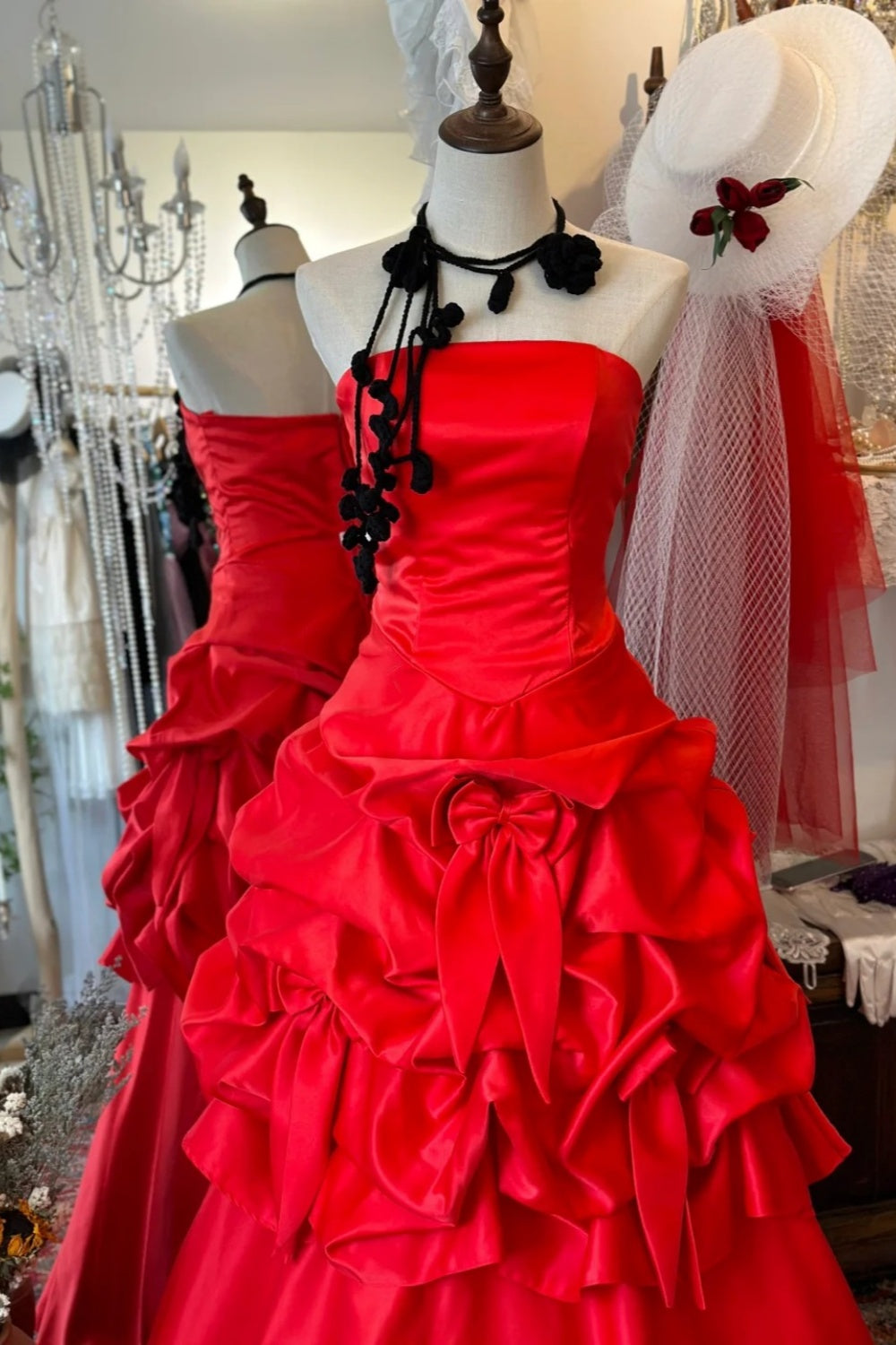 Rotes Retro-Kleid: Satin-Taille, ausgestellter Rock, hochwertiges Partykleid gh6577
