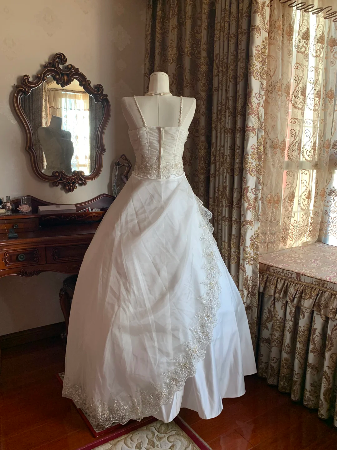 White Spaghetti Strap Waist-Cinched Voluminous Skirt Prom Dress, Evening Ball Gown, Birthday Party Gown gh7283