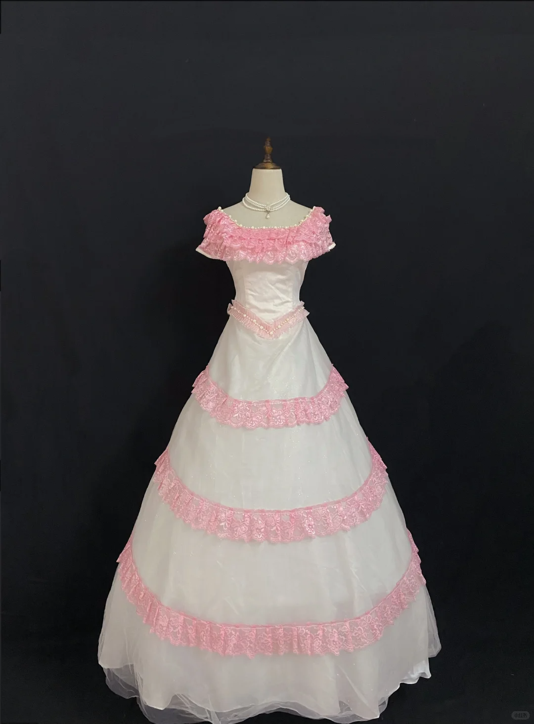 Pink Off-the-Shoulder Long Elegant Romantic Gown, Fitted Waist, Fluffy Princess Skirt, Wedding Dress & Bridal Gown gh8285