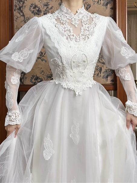 White Vintage Tulle Wedding Gown, Lace High Neck Over V‑Neck, Lantern Puff Long Sleeves, Lace Appliqués Fitted Waist, Scattered Floral Lace Appliqués On Skirt, Multi‑Layer Tulle A‑Line Long Skirt With Multi‑Tier Lace Hem, Prom & Wedding Dress gh8667