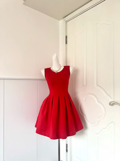 Women Red Homecoming Dress, Sleeveless Round Neck Structured Bodice, Pleated Fit‑and‑Flare A‑Line Mini Cocktail Party Dress gh9236
