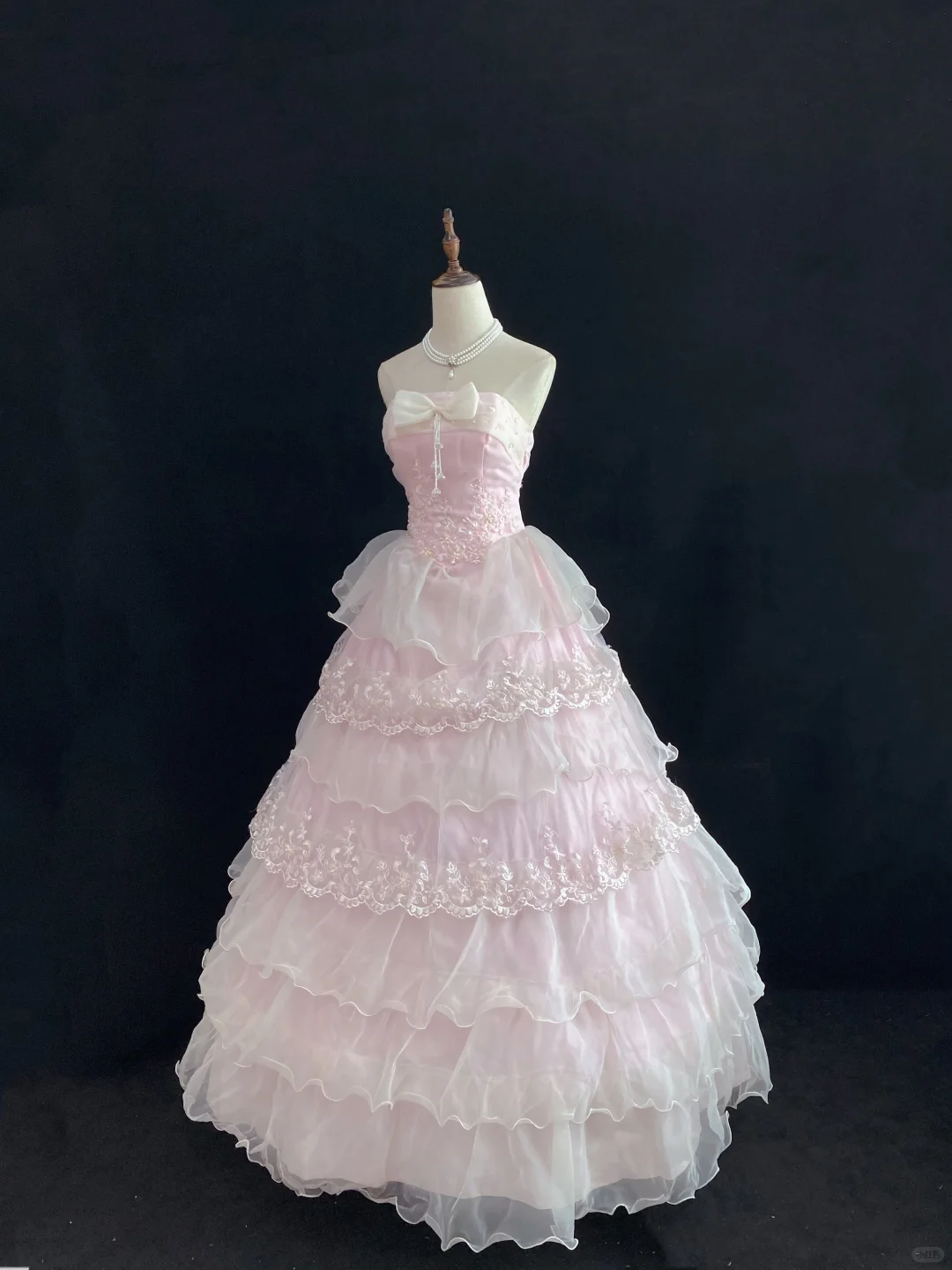 Light Pink Strapless Romantic Teen Gown With Butterfly Decorations, Cinched Waist & Voluminous Tiered Cake Skirt, Wedding Dress & Bridal Gown gh8156