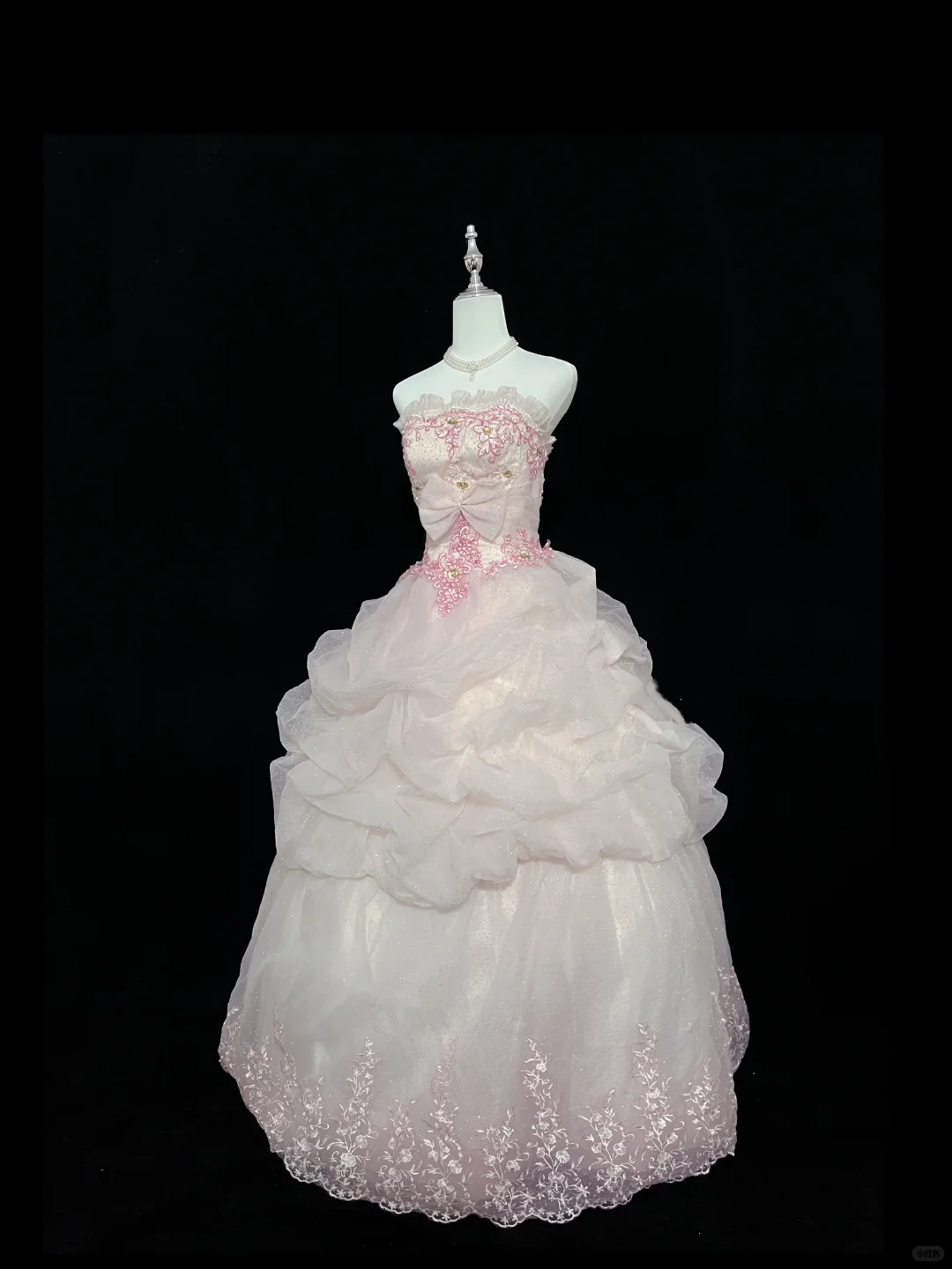 Blush Pink Strapless Embroidered Vintage Cinched Waist Voluminous Princess Skirt Romantic Dress, Wedding Gown gh8072