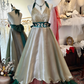 Robe dos nu rétro de luxe : robe évasée cintrée à la taille, tissu satiné, robe de soirée gh6580