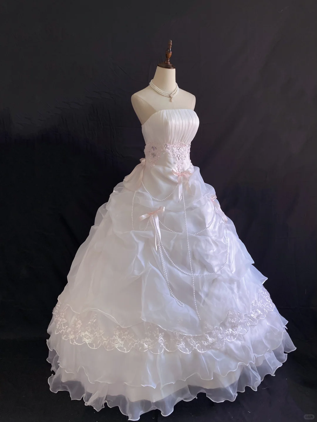 Blush pink strapless romantic gown with cinched waist and voluminous princess skirt, wedding dress and bridal gown gh8242