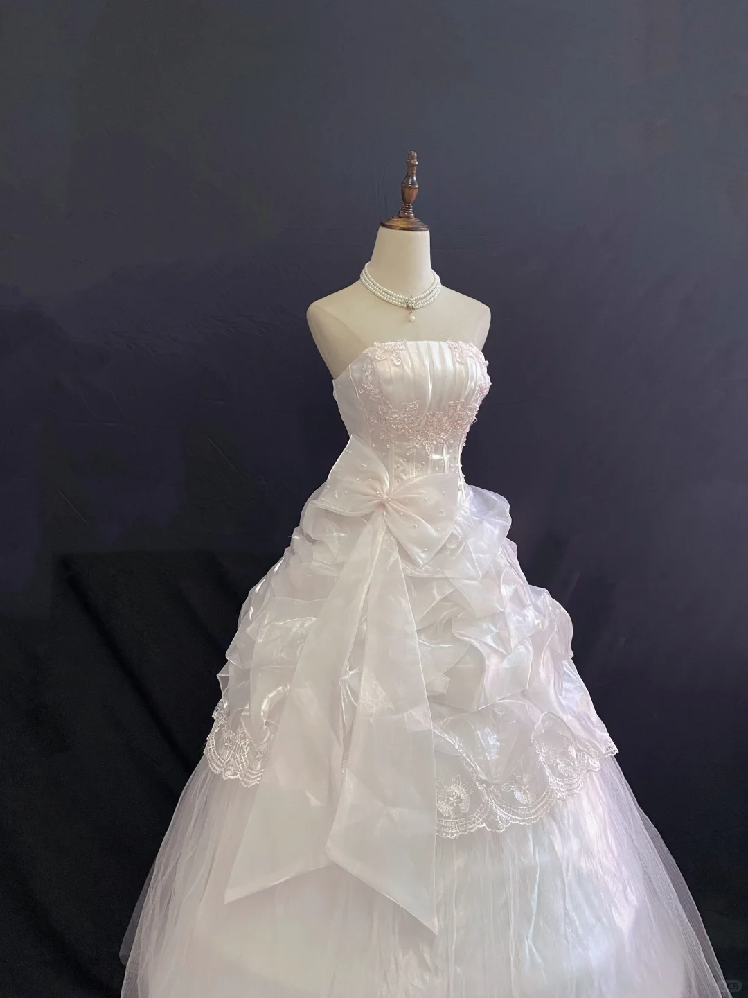 Blush Pink Strapless Romantic Gown with Embroidery & Bow Accents, Voluminous Princess Skirt, Wedding Dress & Bridal Gown gh8243