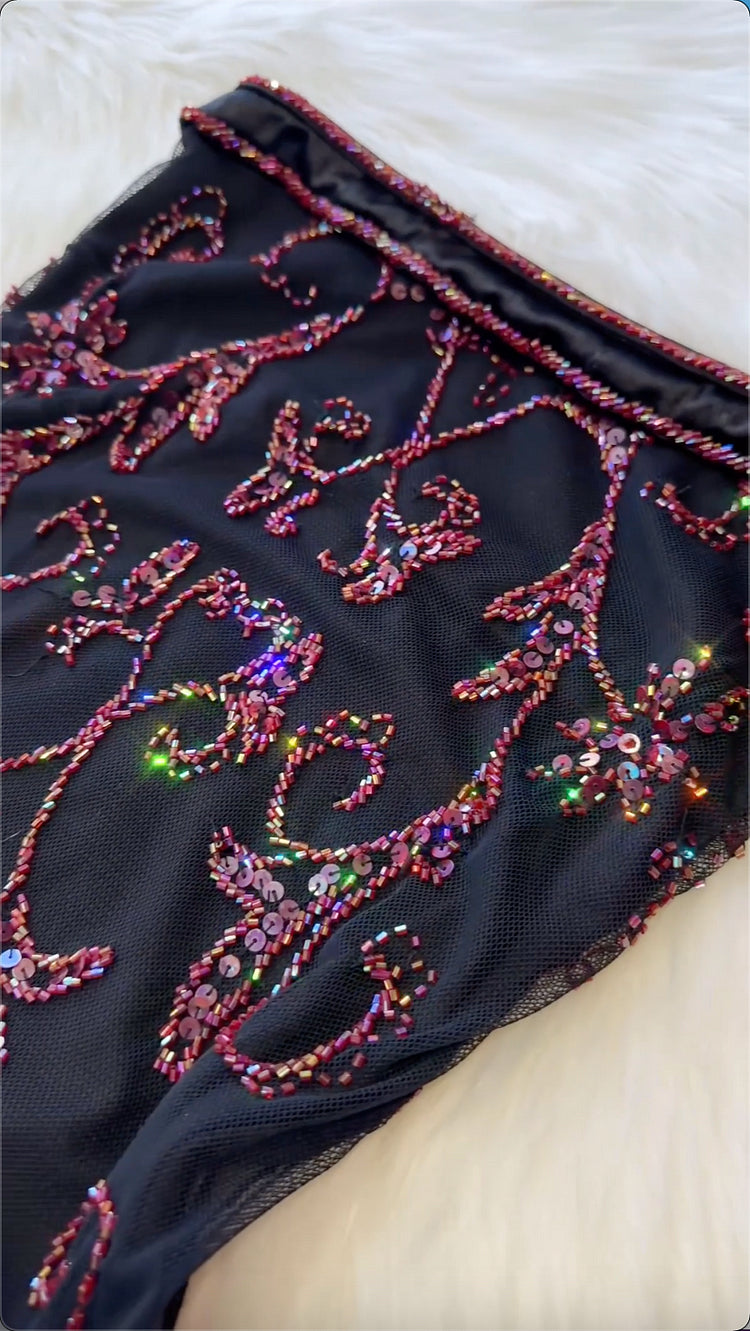 Wunderschönes, figurbetontes, schulterfreies, exquisites, langes Ballkleid aus Tüll mit Perlen gh3156
