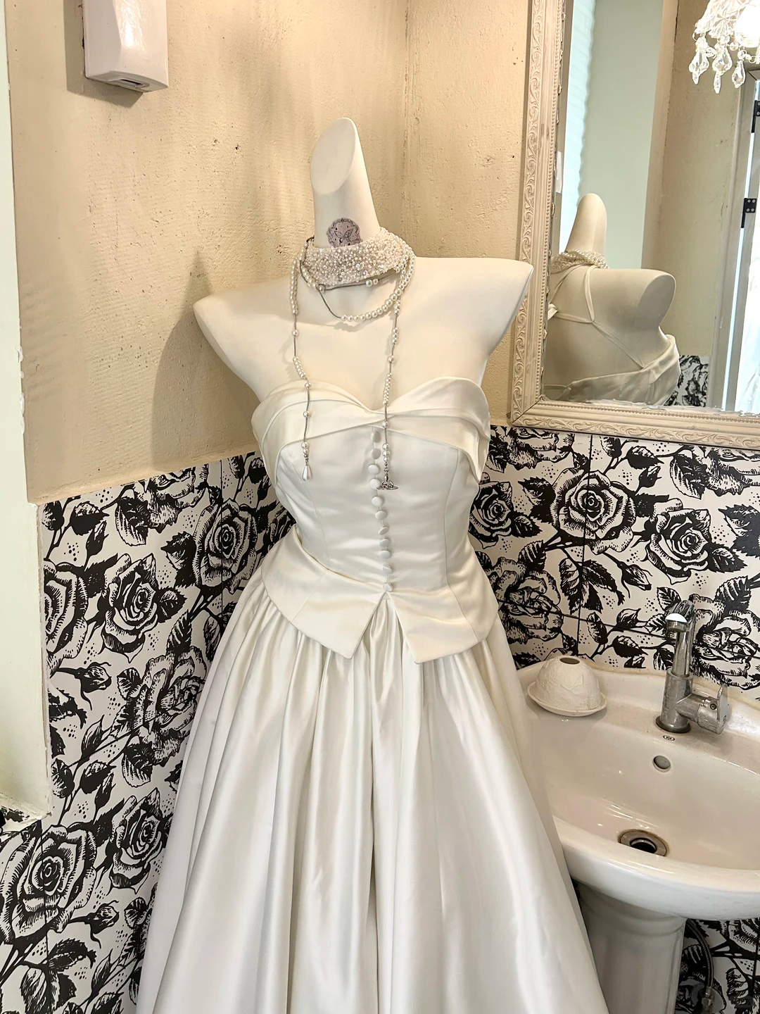 White Satin Strapless Waist-Cinched A-Line Skirt Slim Elegant Romantic Dress, Wedding Gown gh7731