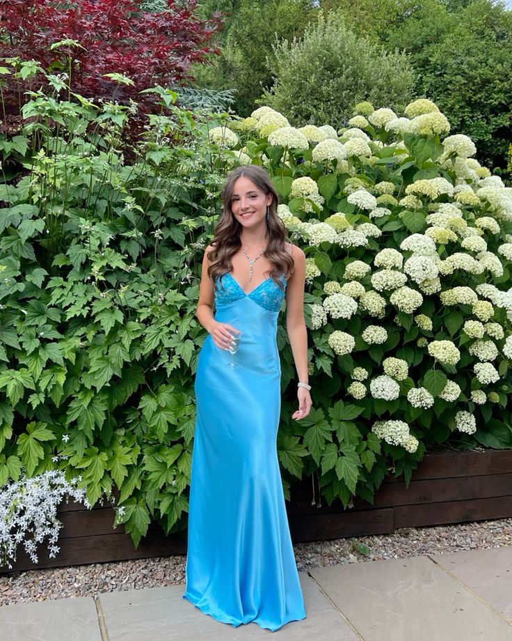 Blue Beaded Sequined Long Evening Gown Prom Dress Party Dress gh3040