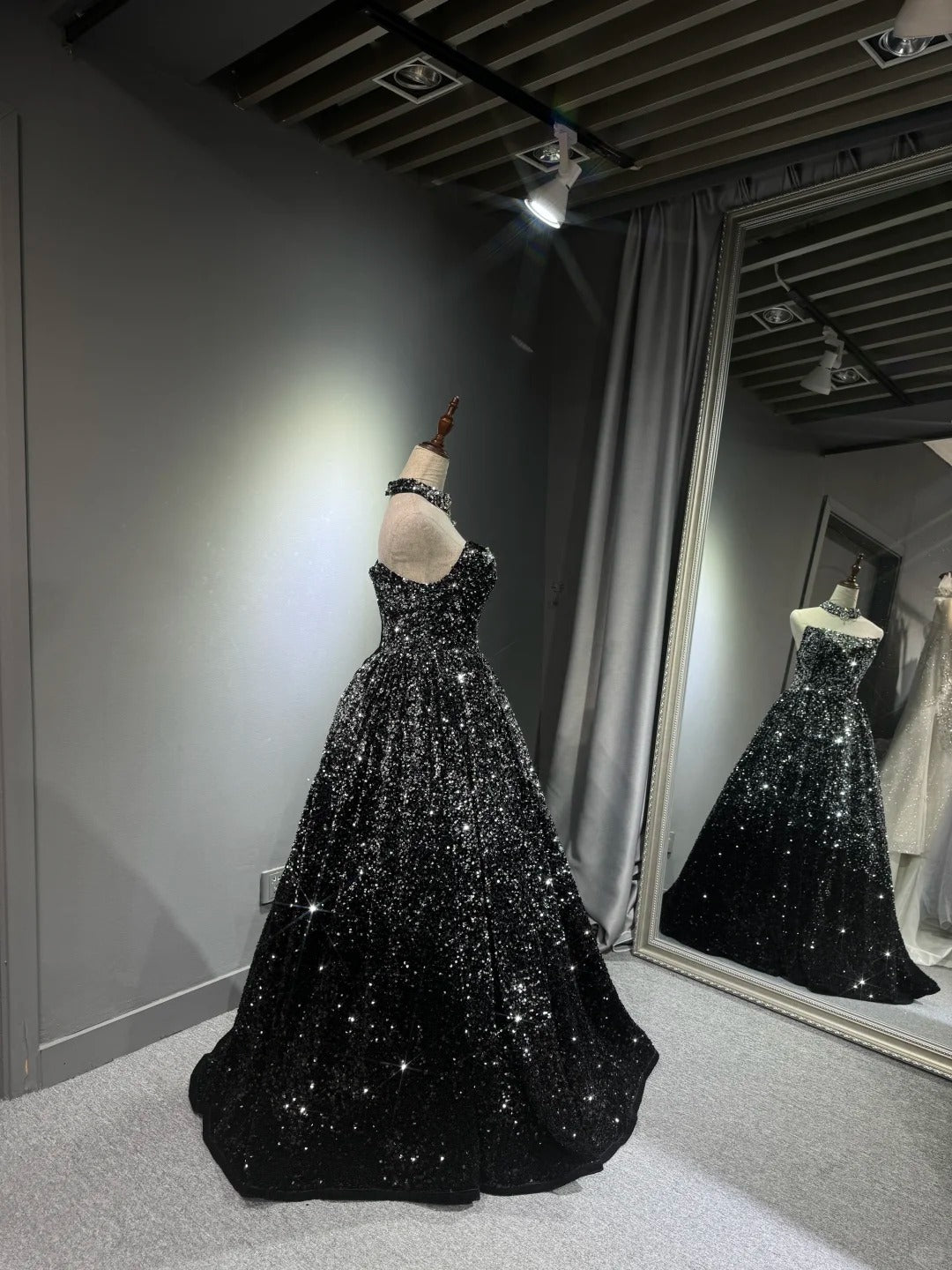 Girlhomeshops -Black silver gradient shimmering long sequined tulle ball gown evening dress gh5109